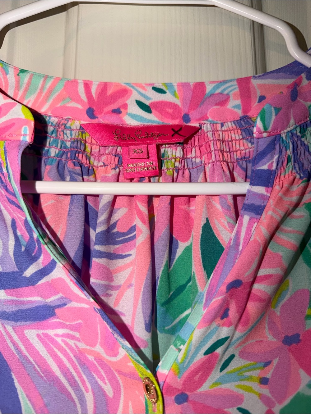 Lilly Pulitzer Dakota top “It Was All A Dream” Floral Print - size XS - Picture 2 of 2